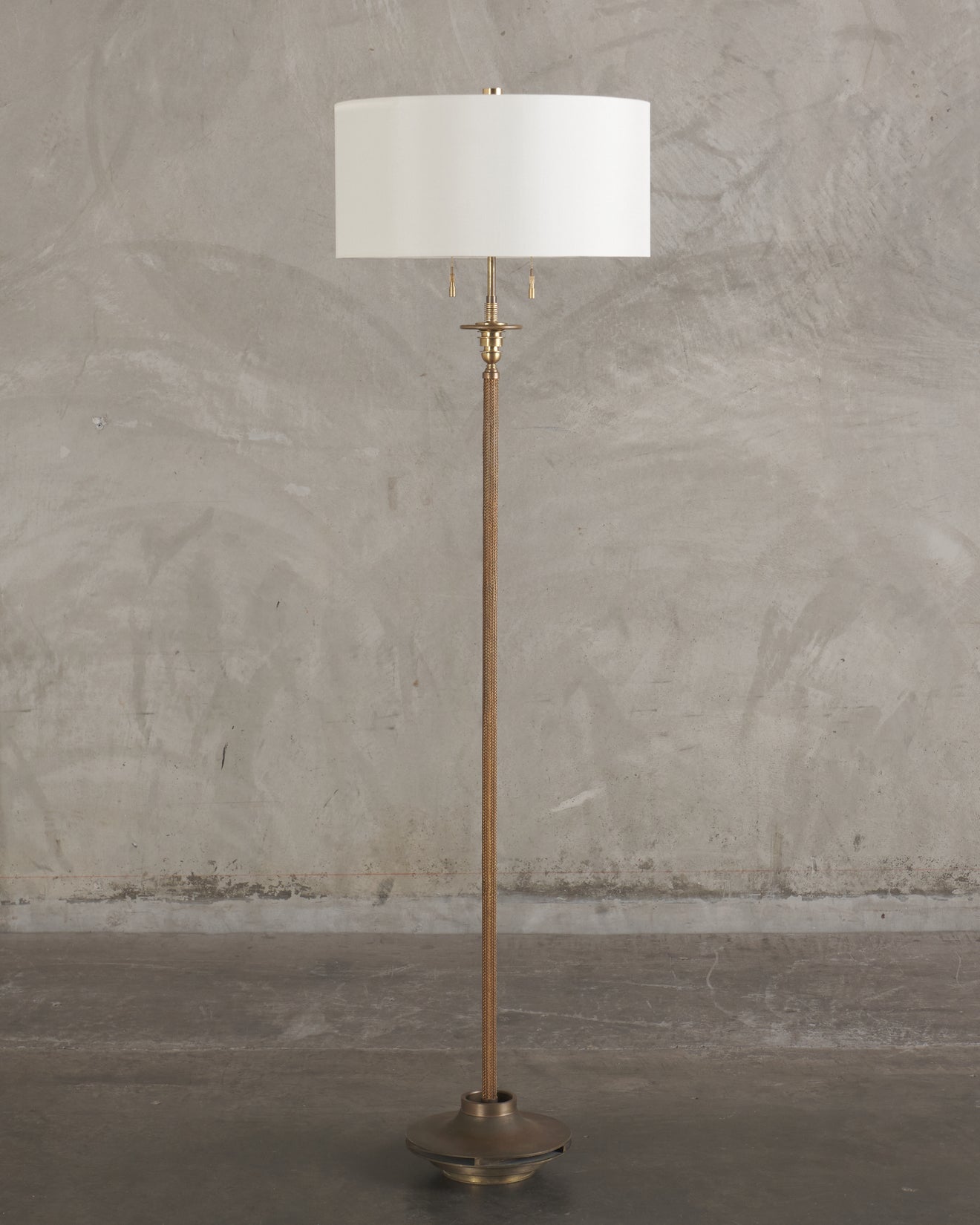 YŪGEN STANDING FLOOR LAMP BY GIANNI VALLINO