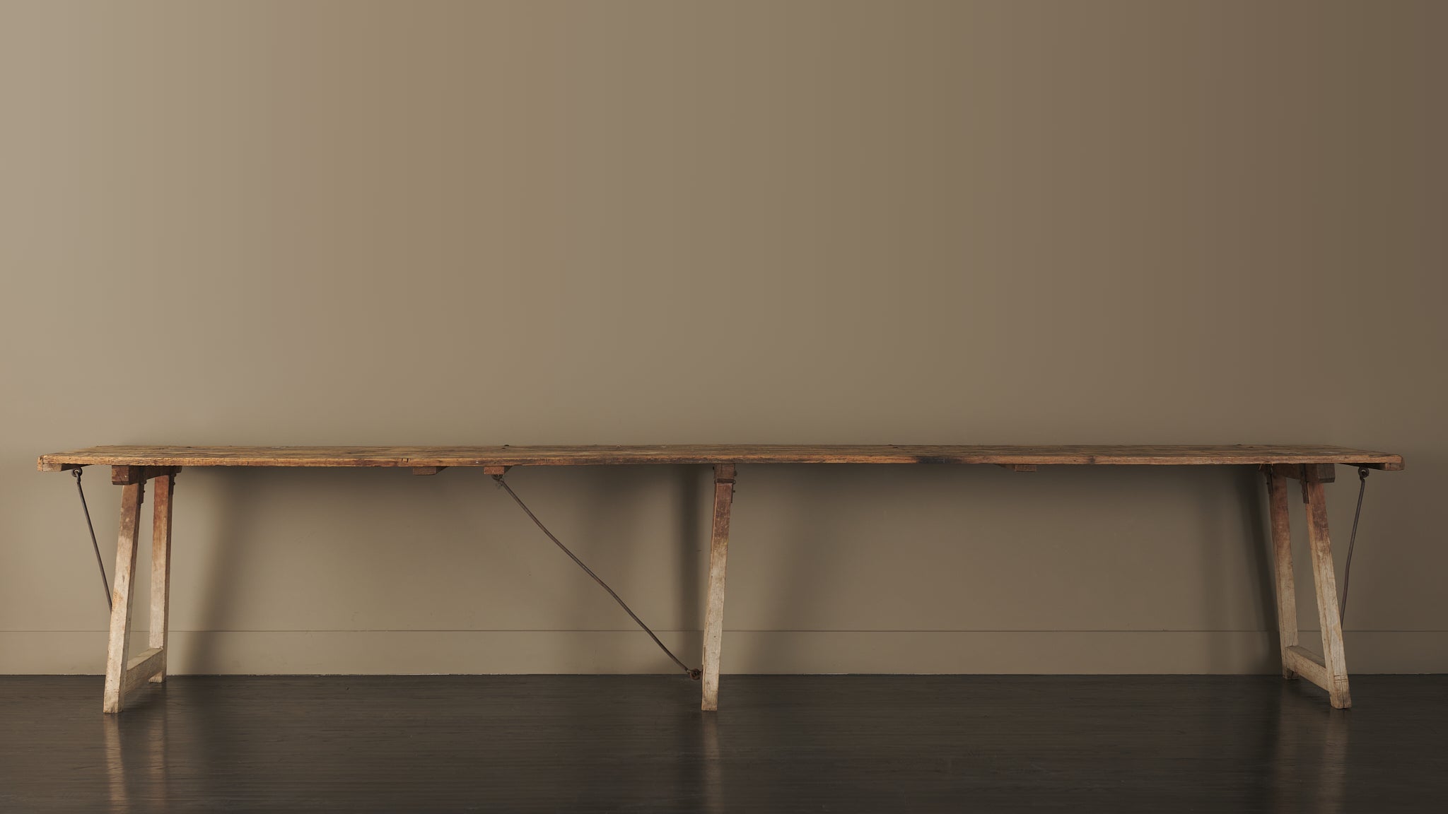 Tables | Dining tables, coffee tables, side tables and
