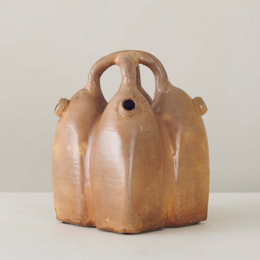 A RARE FOUR JUG STONEWARE VASE GEMEL