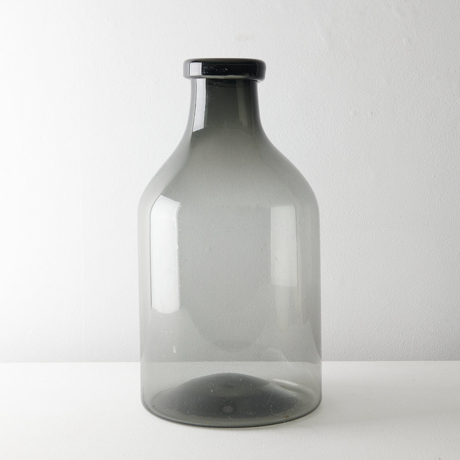 BLOWN GLASS VESSEL, A