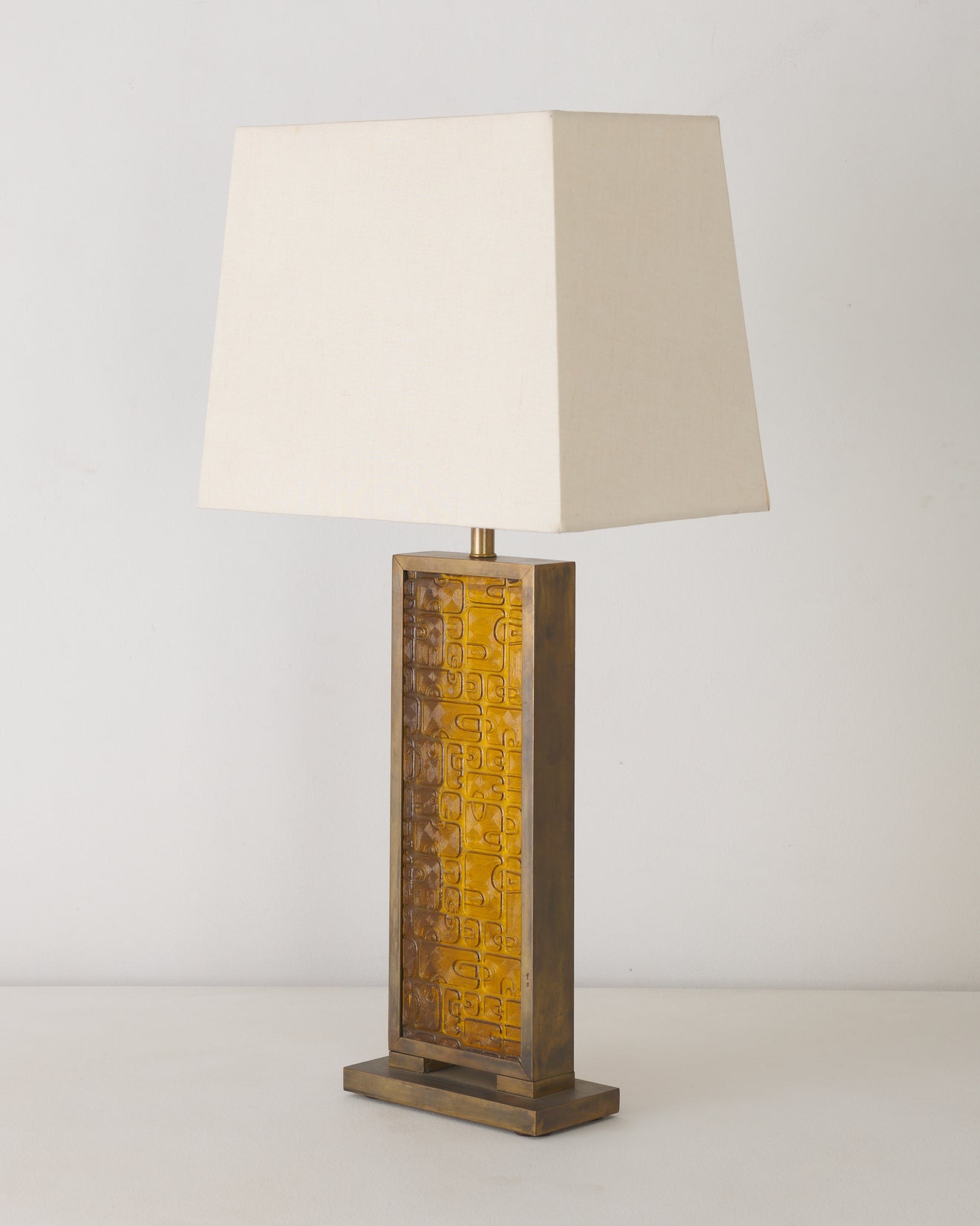 BRASS FRAMED GLASS TABLE LAMP
