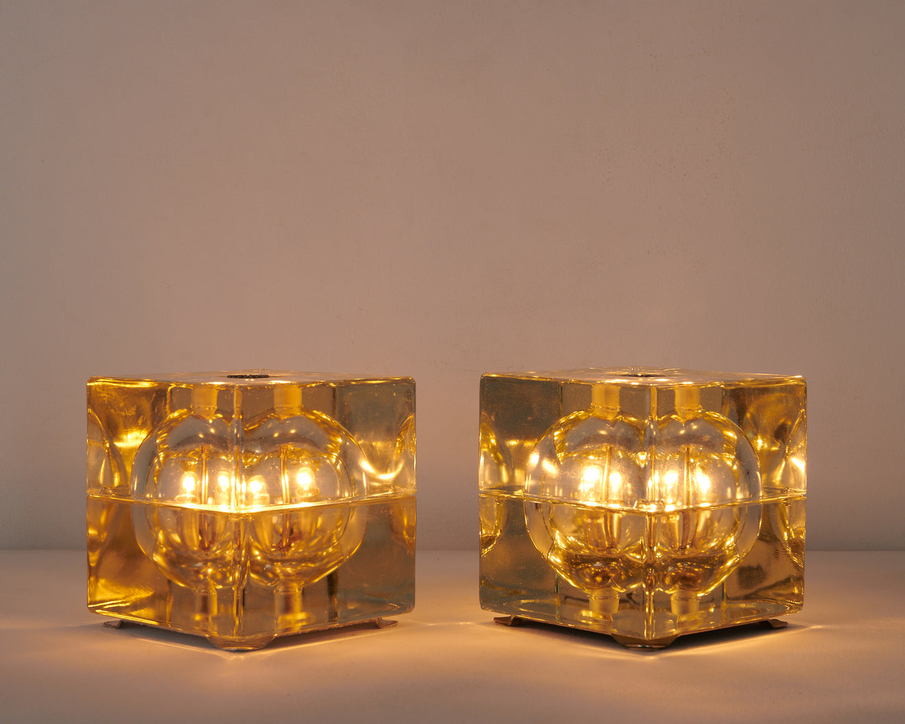 ALESSANDRO MENDINI 'CUBOSFERA' TABLE LAMP for Fidenza Vetraria