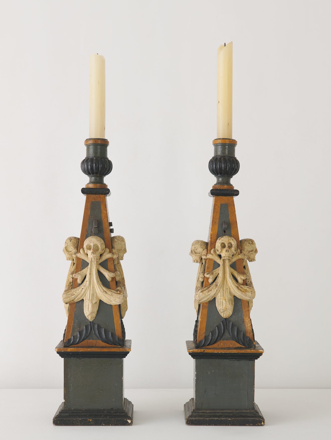 PAIR OF ITALIAN 17TH C MEMENTO MORI CANDLESTICKS