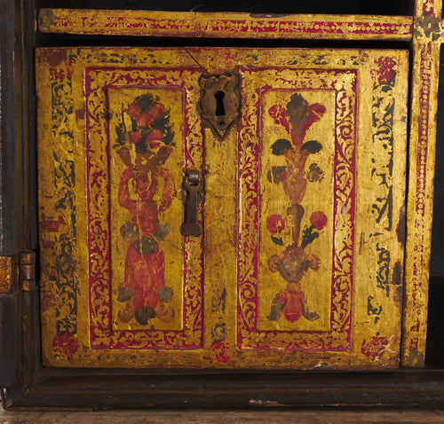 16th C SPANISH BARGUEÑO WITH ORIGINAL PAINT AND HARDWARE