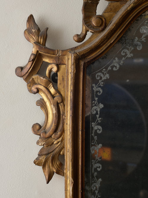 VENETIAN GILT MIRROR